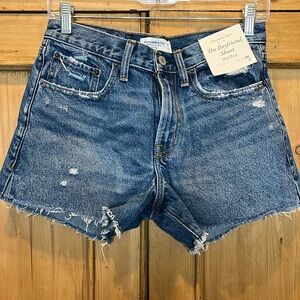 NEW The Boyfriend Short Mid Rise